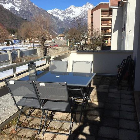 Superbe Appartement A Bourg D'Oisans Avec Terrasse Sud Le Bourg-dʼOisans Buitenkant foto