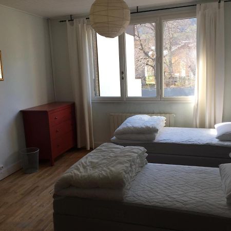 Superbe Appartement A Bourg D'Oisans Avec Terrasse Sud Le Bourg-dʼOisans Buitenkant foto