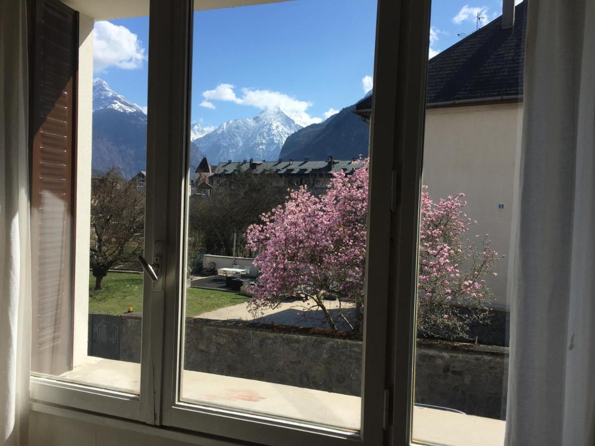 Superbe Appartement A Bourg D'Oisans Avec Terrasse Sud Le Bourg-dʼOisans Buitenkant foto