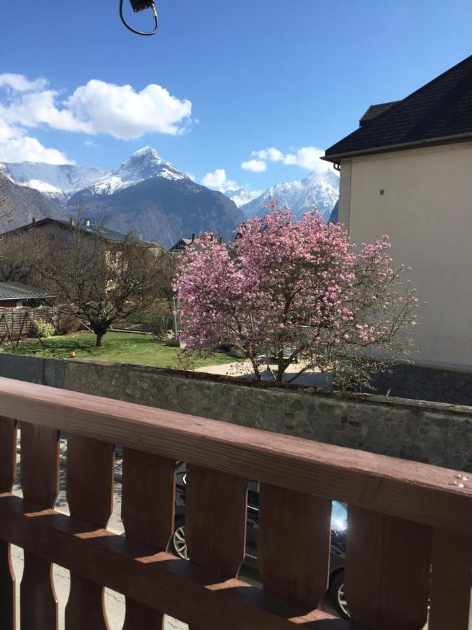 Superbe Appartement A Bourg D'Oisans Avec Terrasse Sud Le Bourg-dʼOisans Buitenkant foto